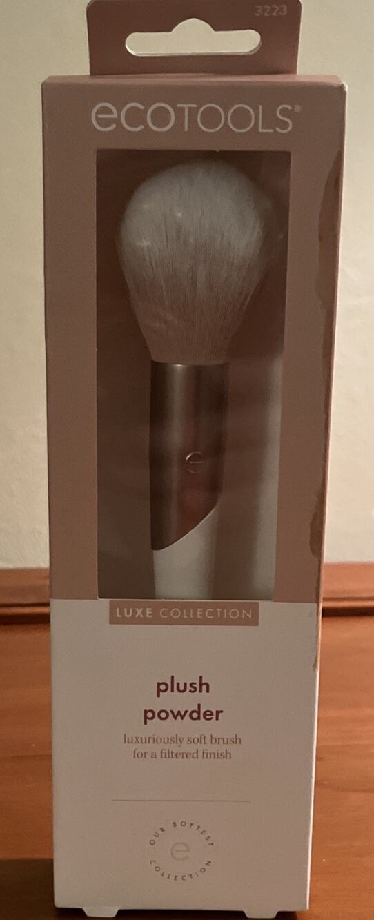 NWOT ECOTOOLS Luxe Collection Plush Pink Powder Makeup Brush